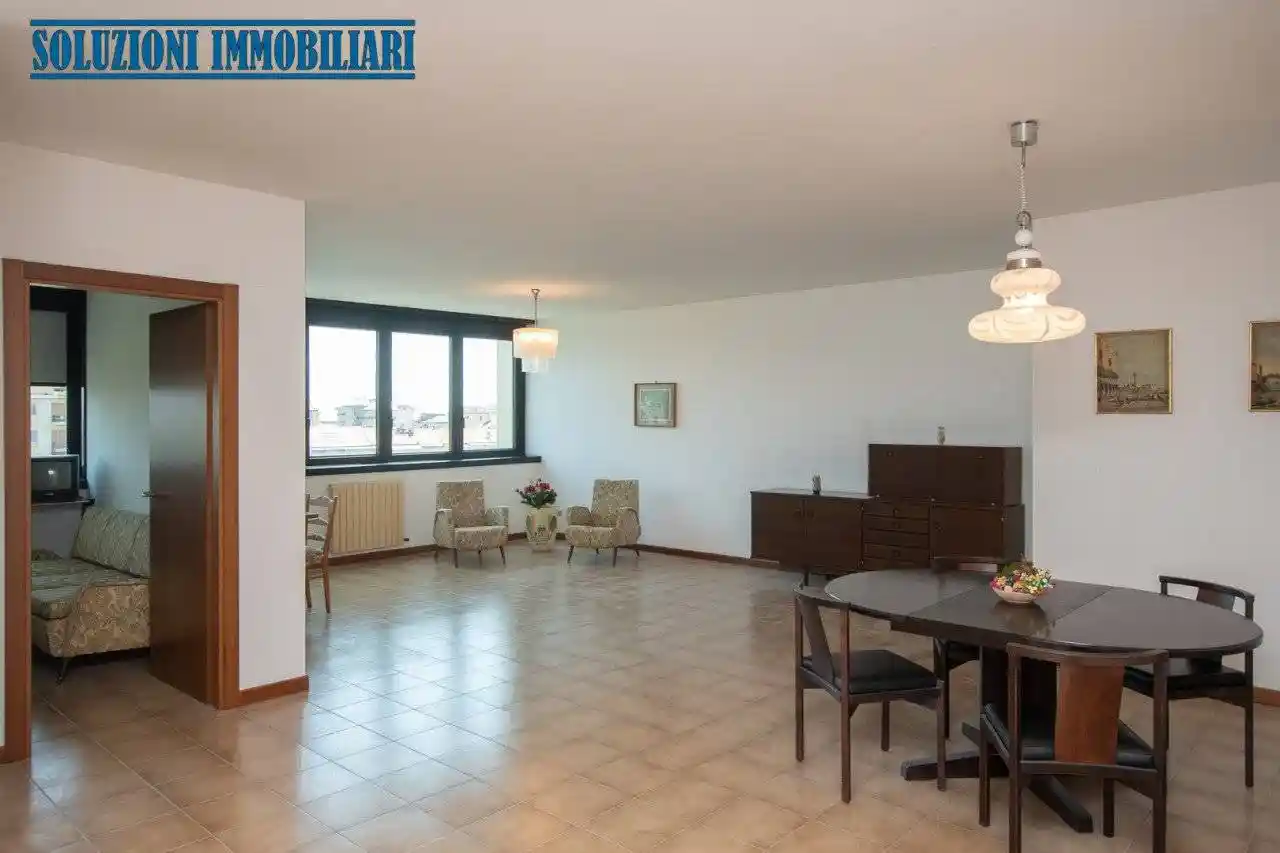 Appartamento in vendita a Savona