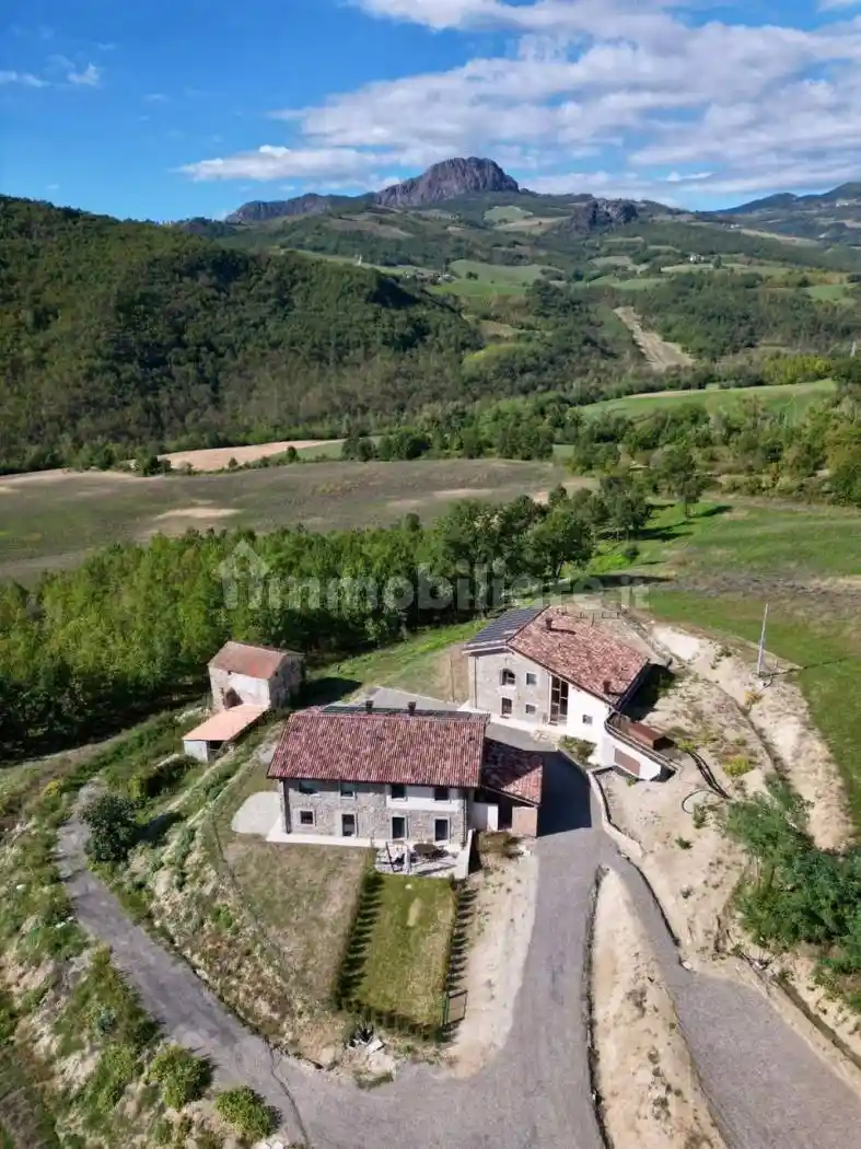 Rustico - Casale in affitto a Travo