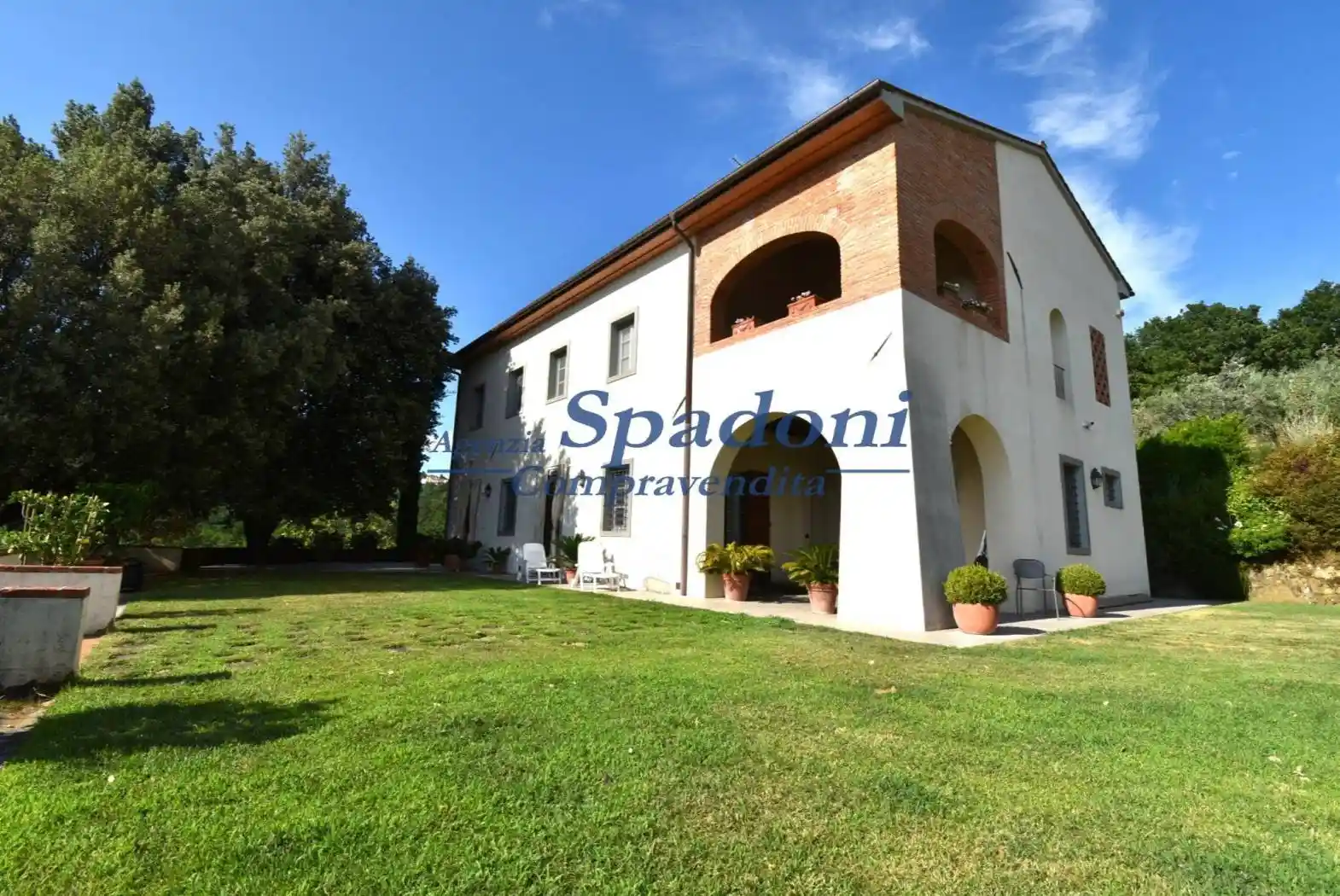 Villa in vendita a Lamporecchio