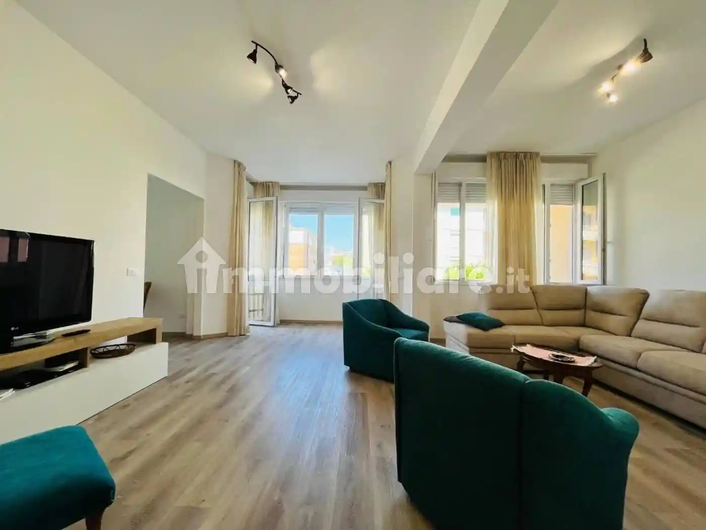 Appartamento in vendita a Viareggio