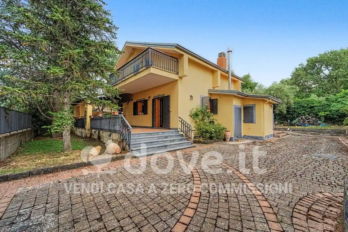 Villa in vendita a Ragalna