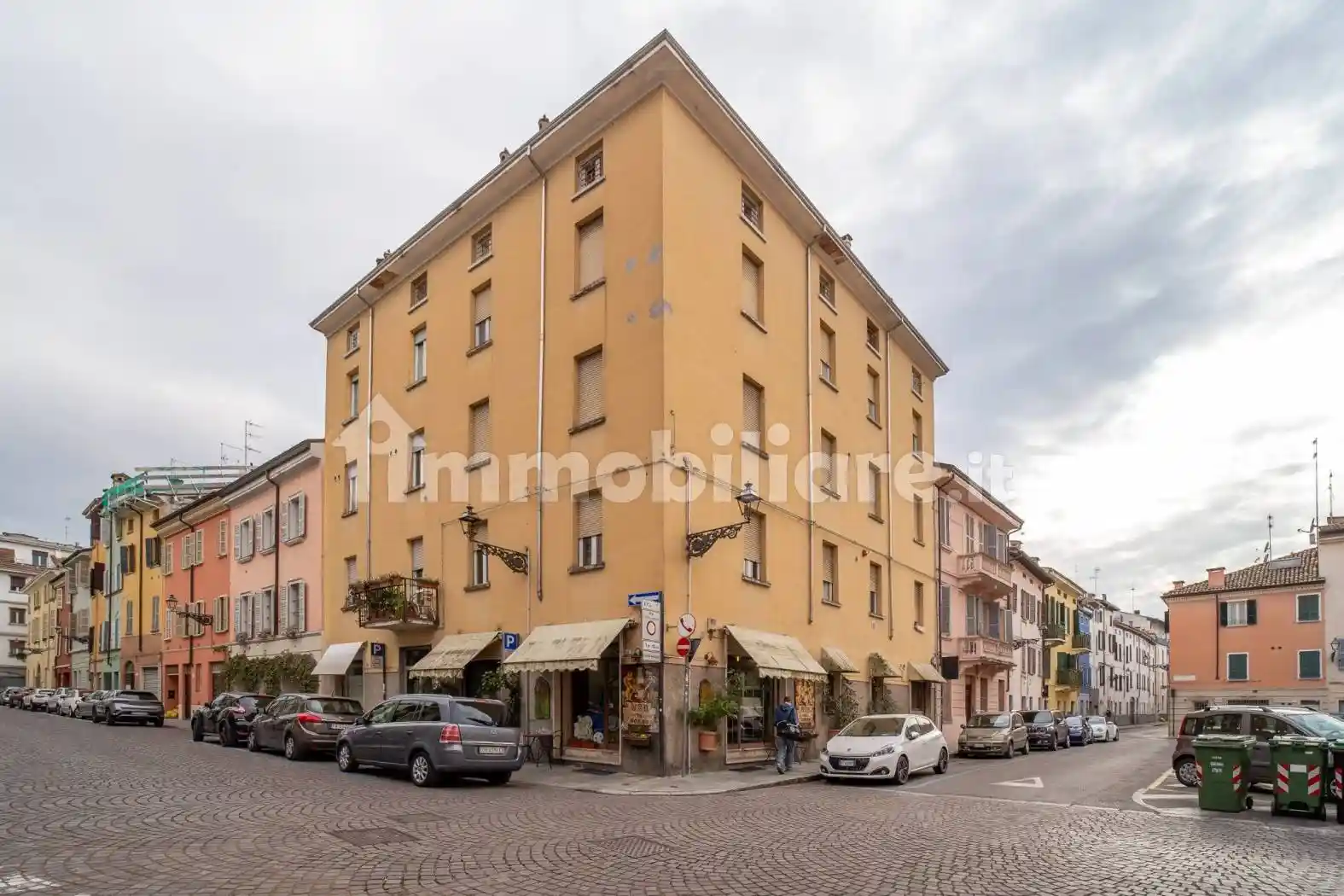 Appartamento in vendita a Parma