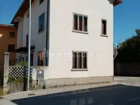 Villa in vendita a Castions di Strada
