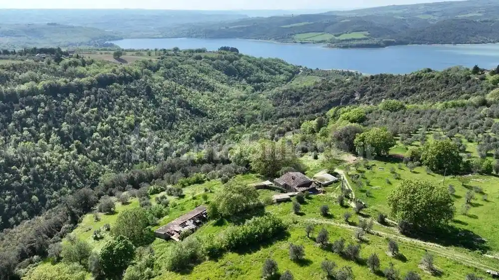 Rustico - Casale in vendita a Baschi