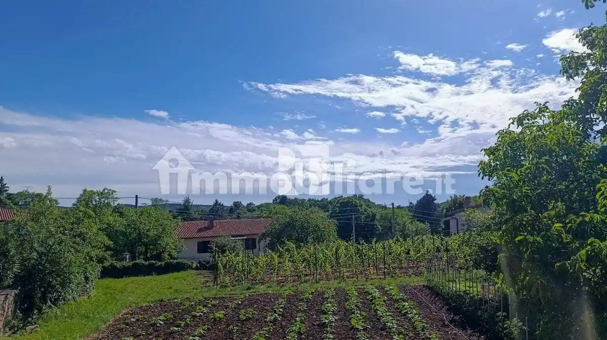 Rustico - Casale in vendita a Monrupino