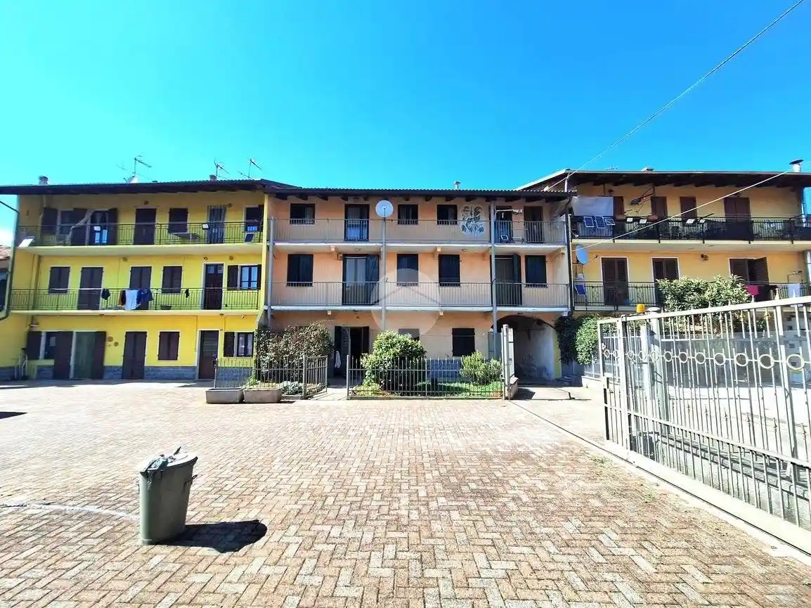 Villa in vendita a Romano Canavese