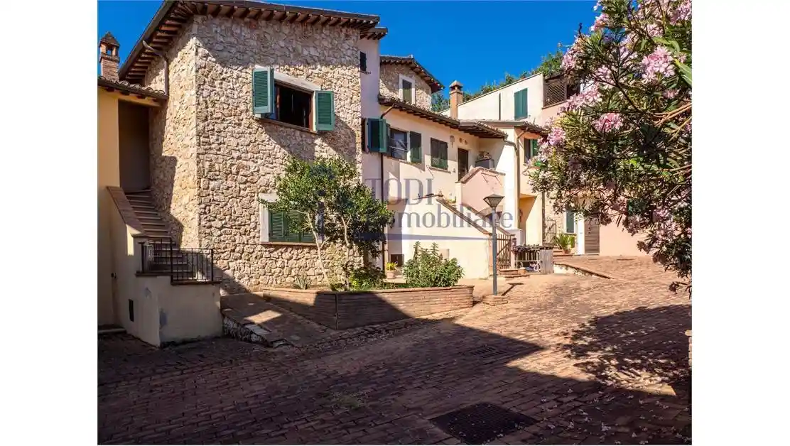 Appartamento in vendita a Todi
