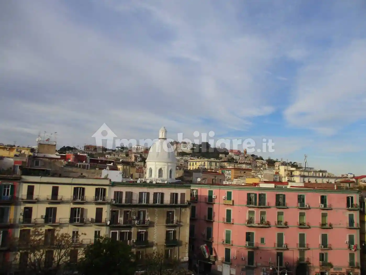 Appartamento in affitto a Napoli