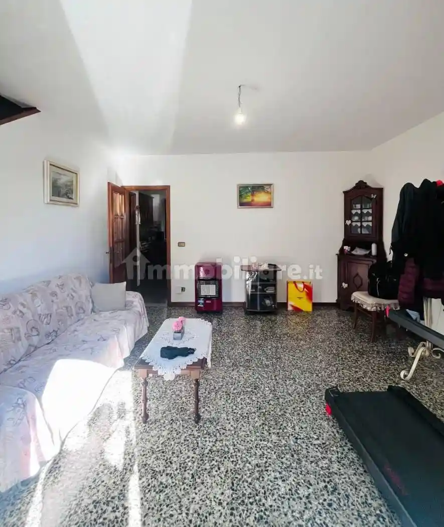 Casa indipendente in vendita a Lucca
