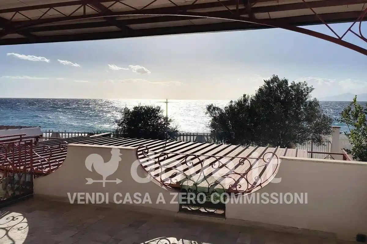 Villa in vendita a Motta San Giovanni