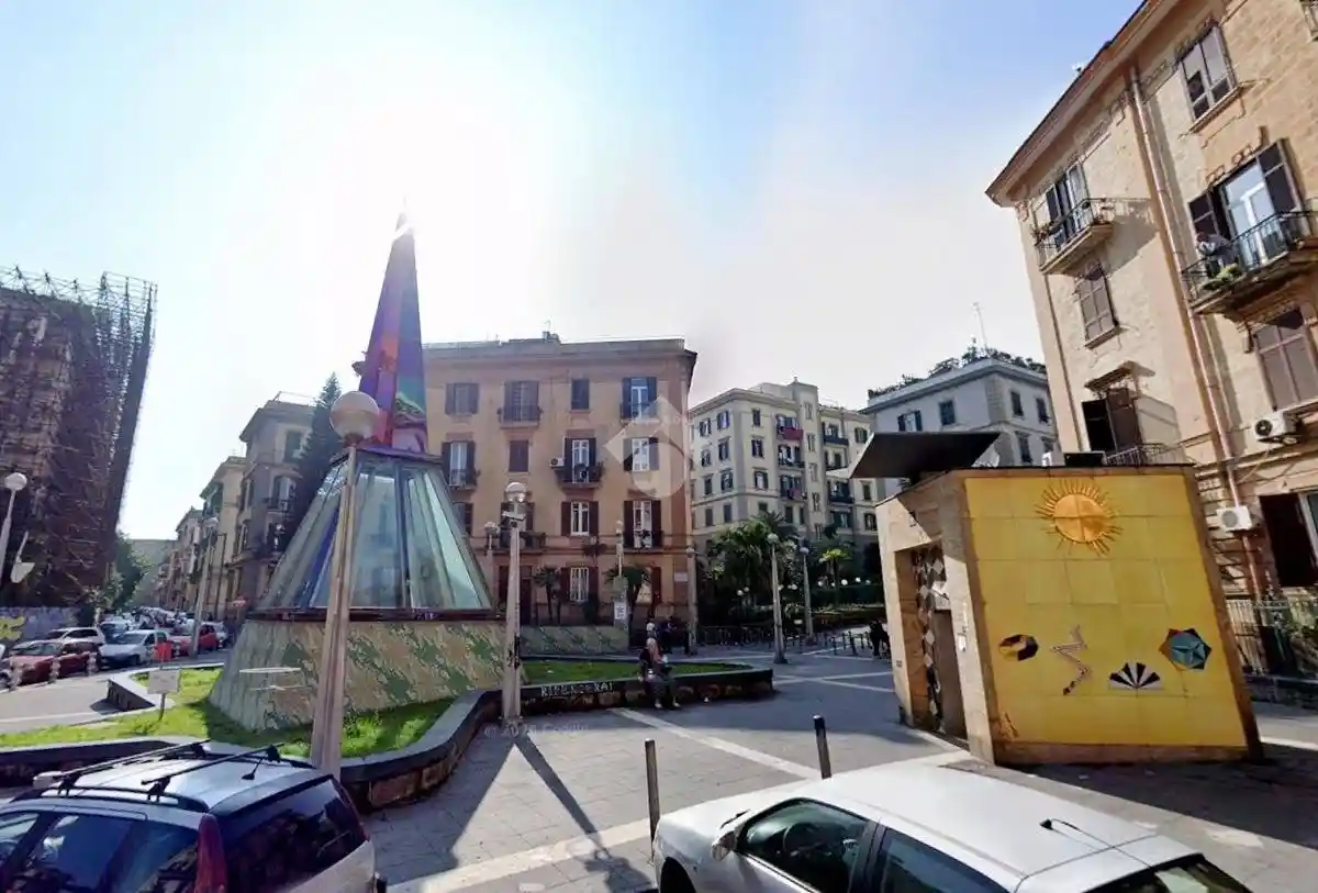 Appartamento in vendita a Napoli