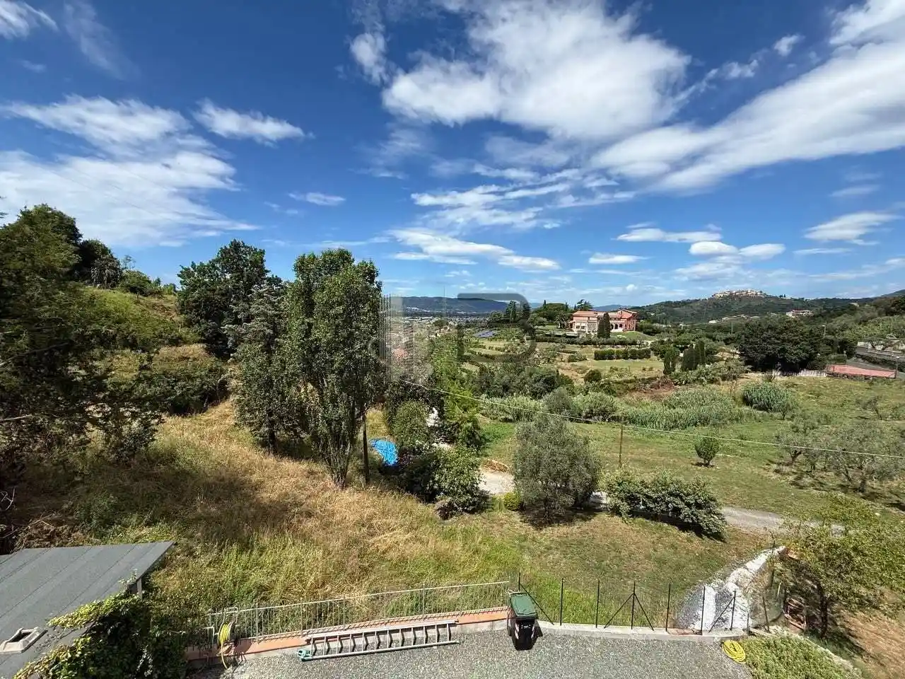 Villa in vendita a Carrara