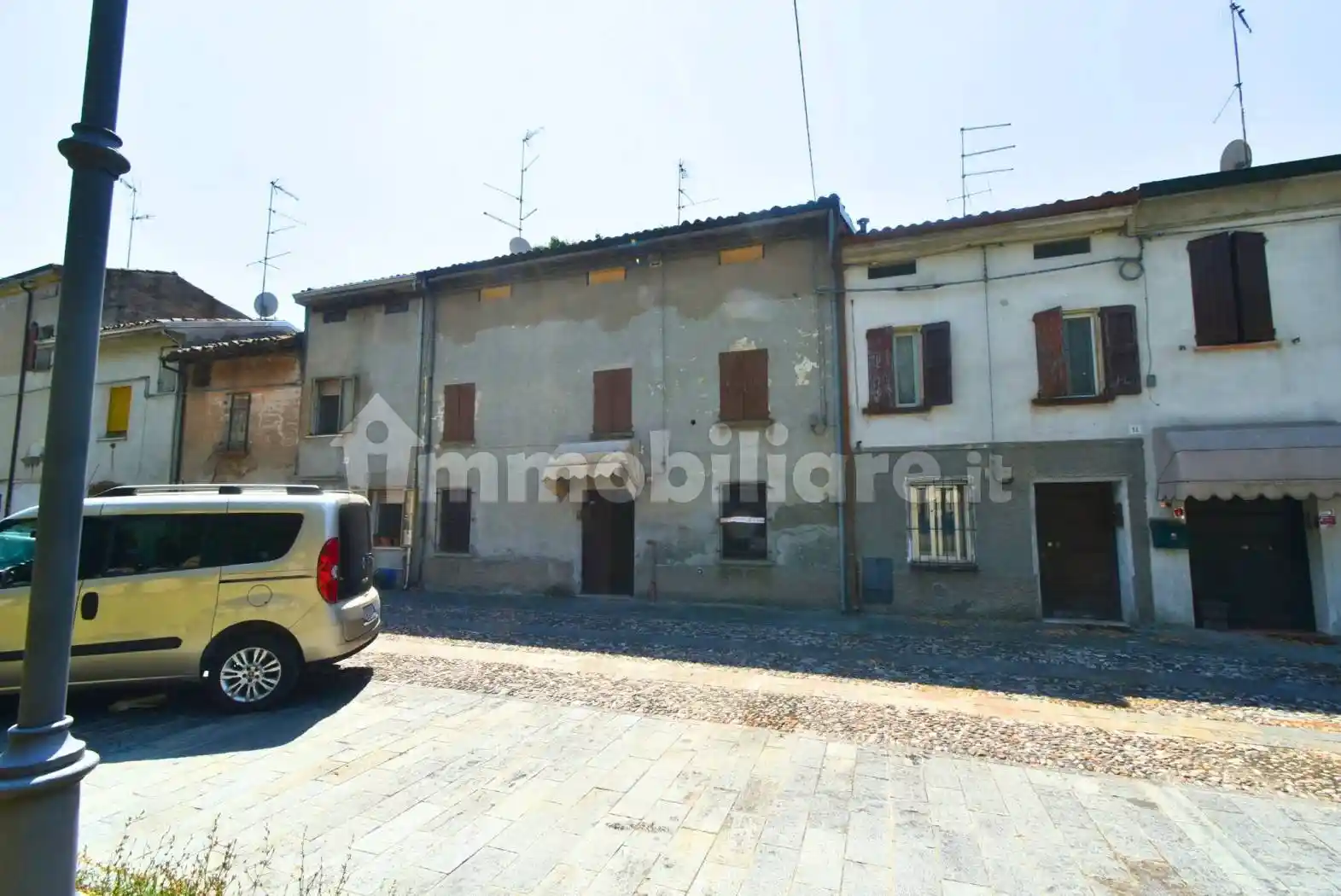 Casa indipendente in vendita a Gualtieri