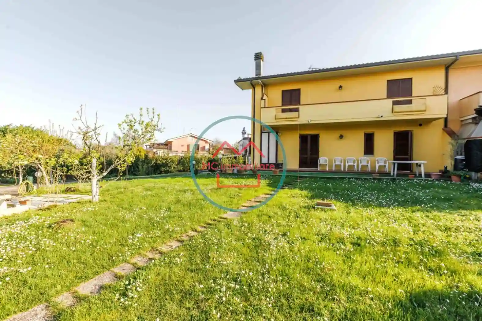 Villa - foto 2