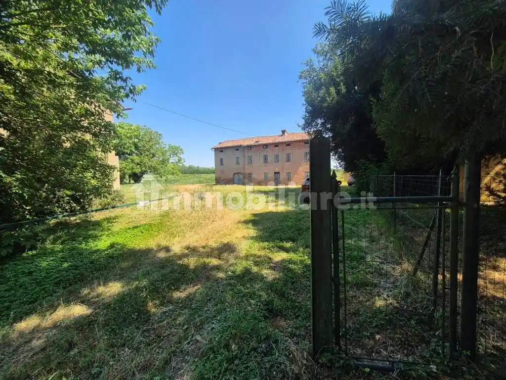 Rustico - Casale in vendita a Nonantola