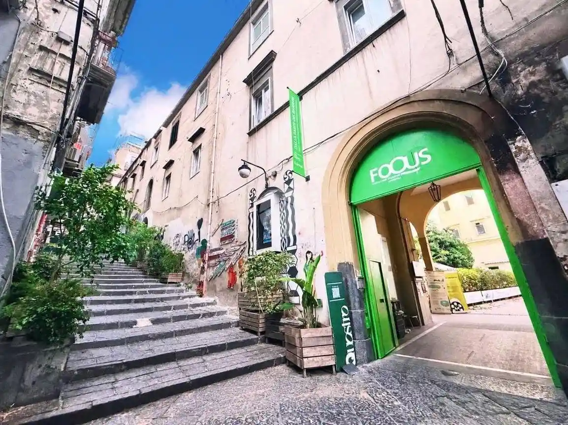 Appartamento in vendita a Napoli