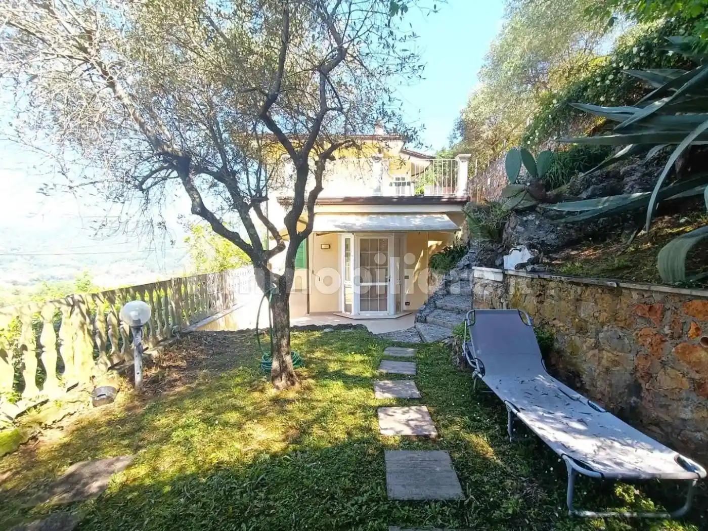 Casa indipendente in vendita a Carrara