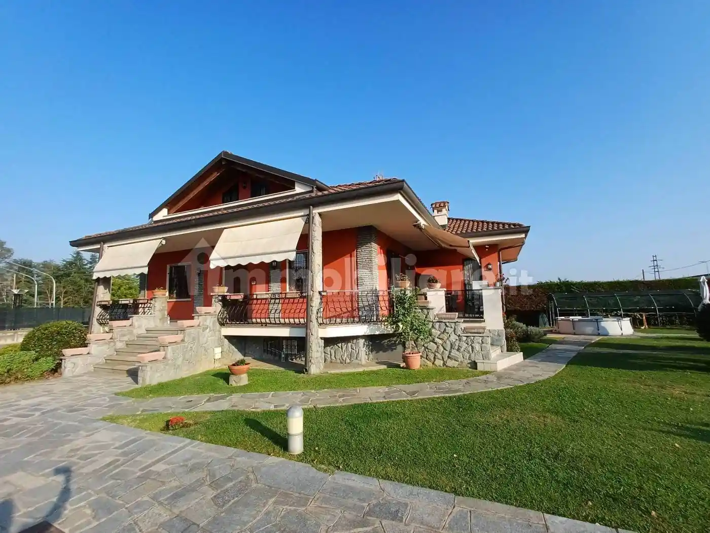 Villa in vendita a Cherasco