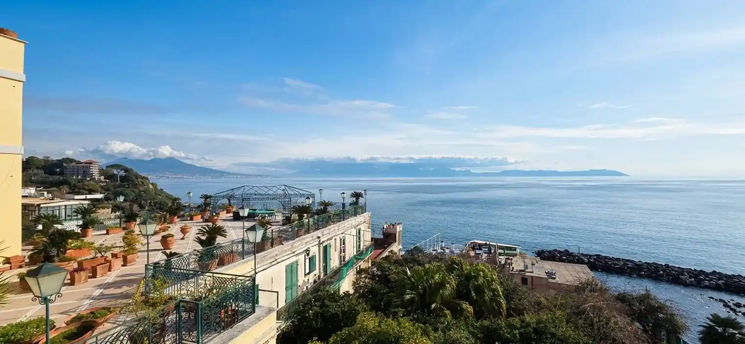 Appartamento in vendita a Napoli