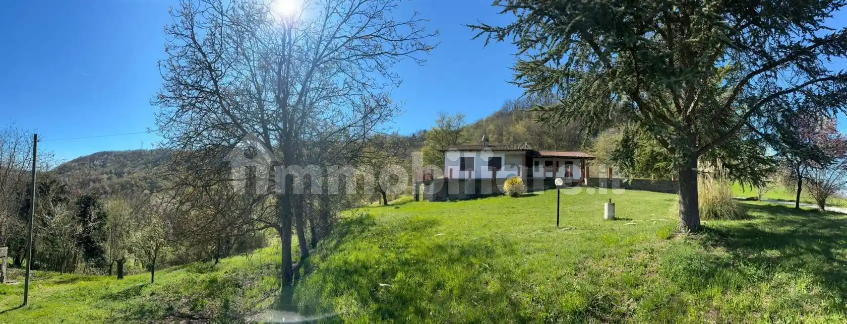 Casa indipendente in vendita a Camerana