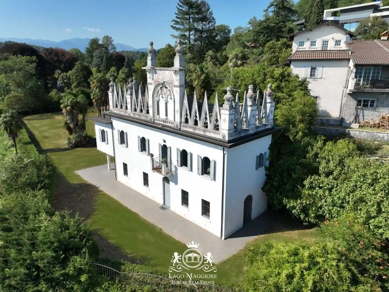 Villa in vendita a Leggiuno