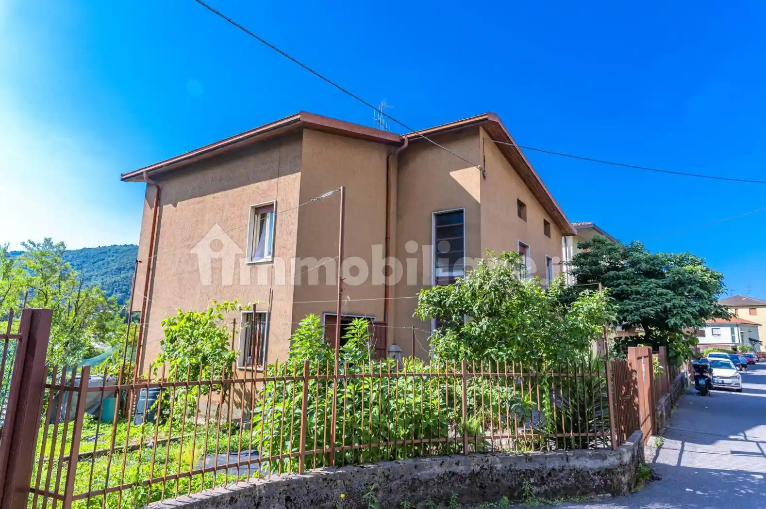 Villa in vendita a Nembro