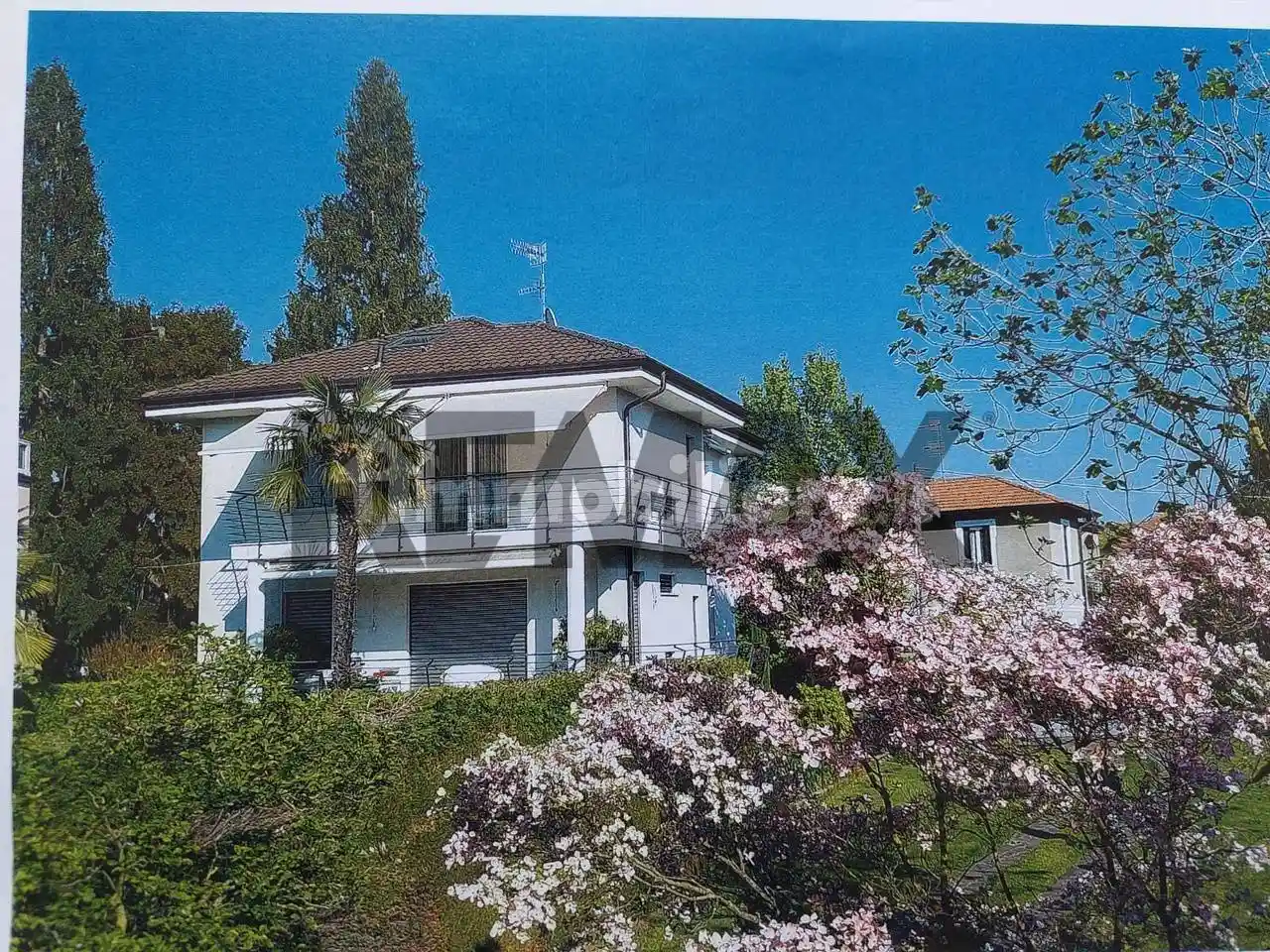 Villa in vendita a Varese