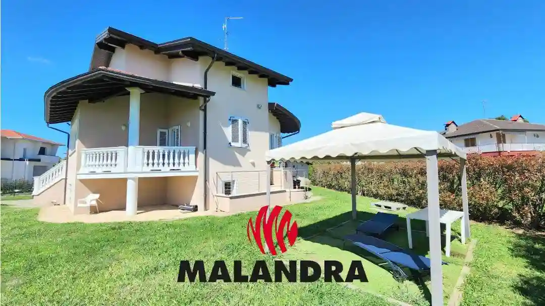 Villa - foto 2