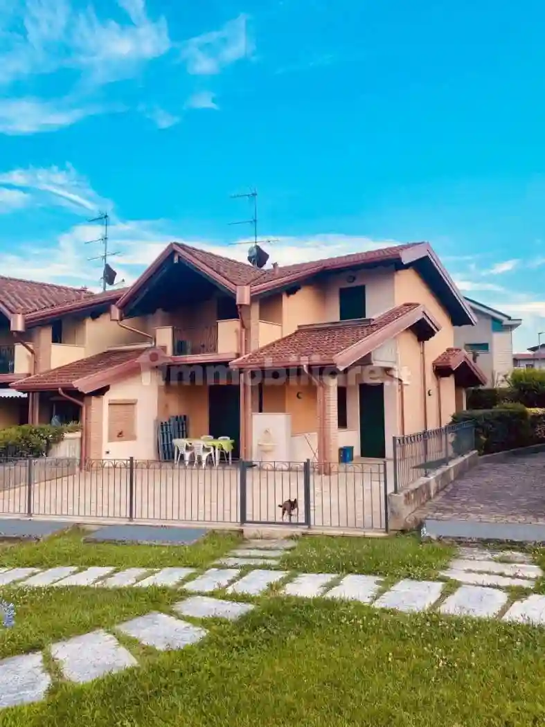 Villetta a schiera - foto 2