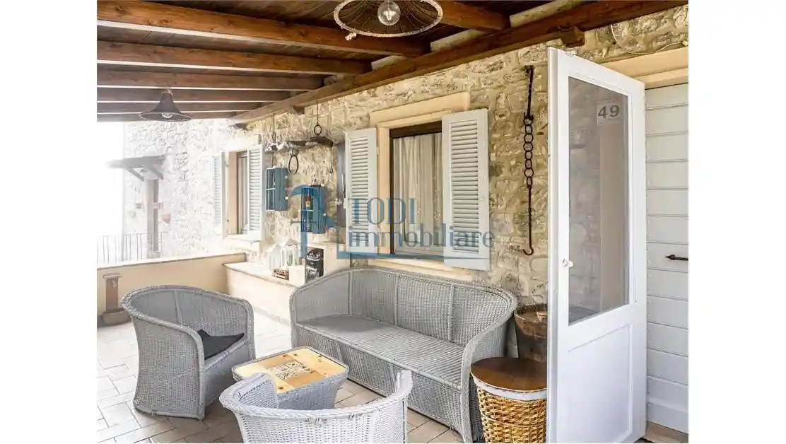 Rustico - Casale in vendita a Todi