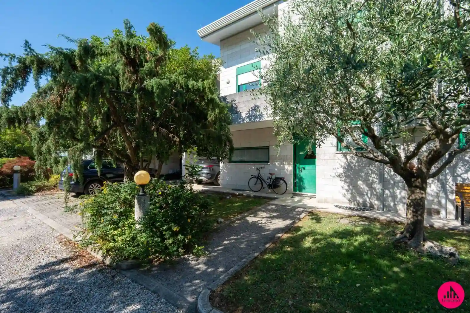Villa - foto 2