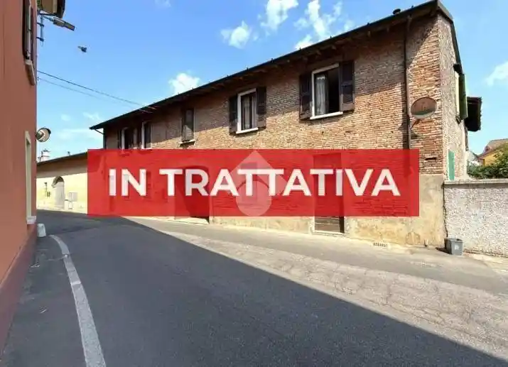 Appartamento in vendita a Dello