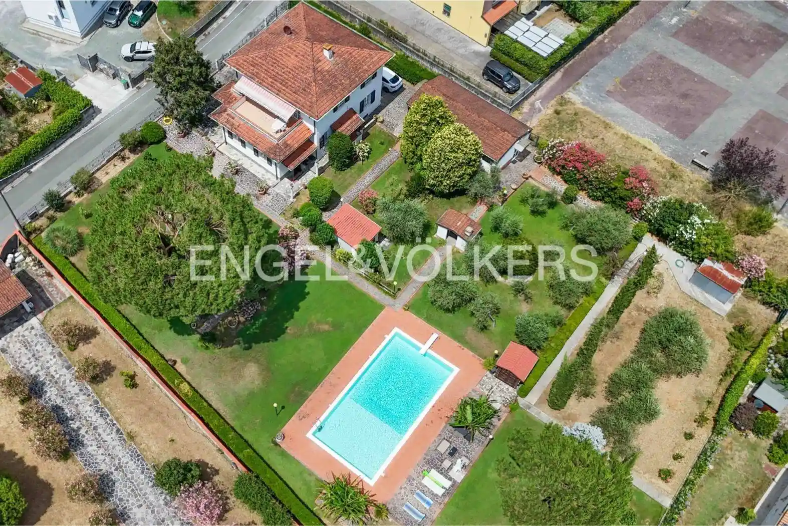 Villa in vendita a Sarzana