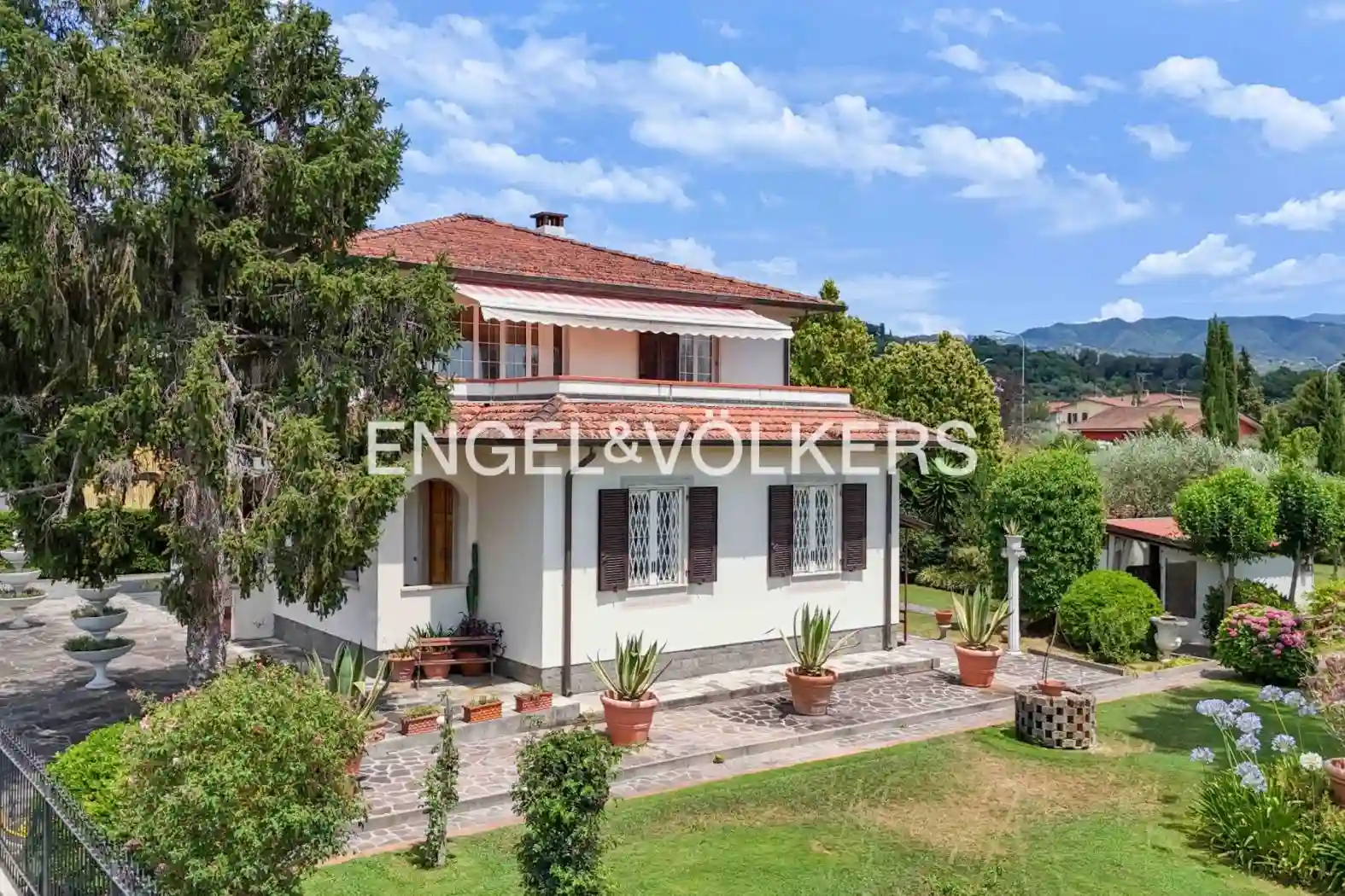 Villa - foto 2