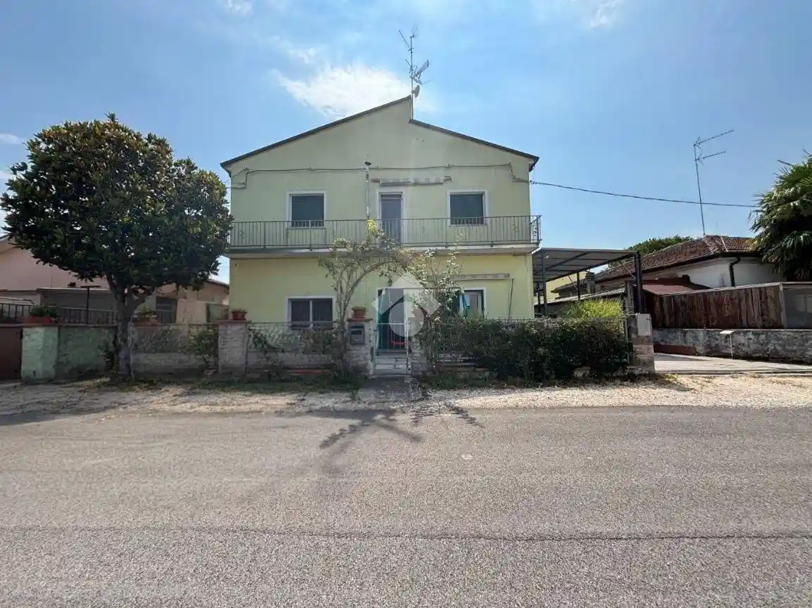 Villa in vendita a Argenta