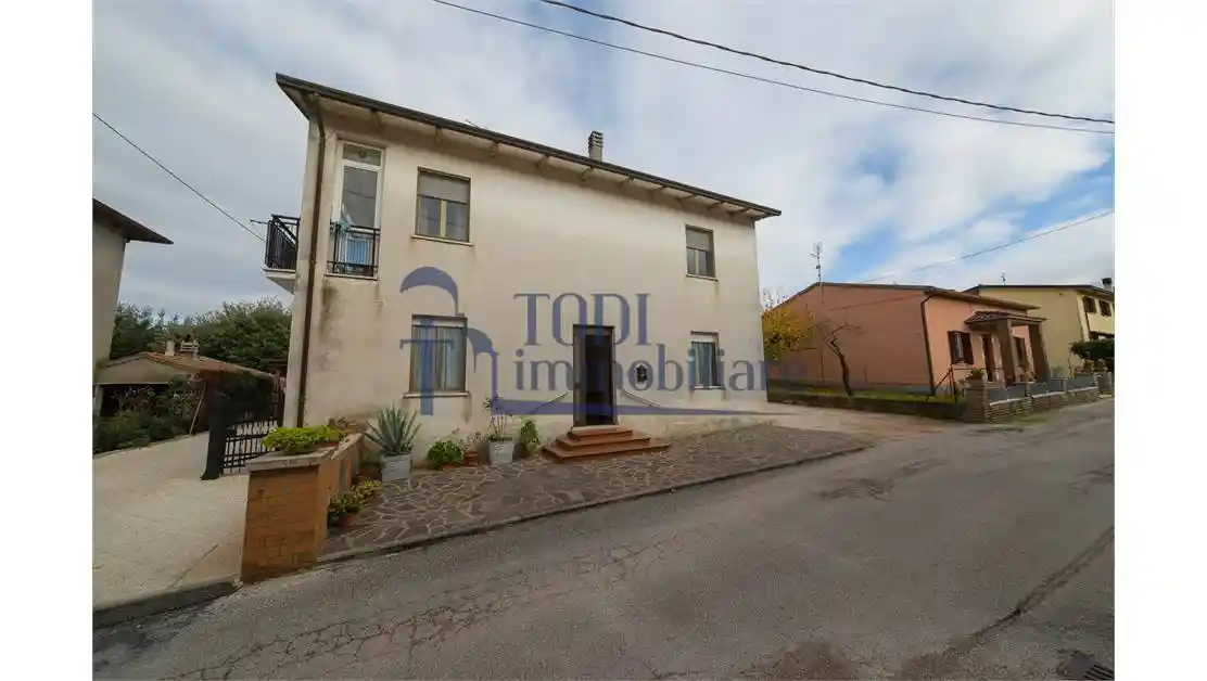 Villa in vendita a Gualdo Cattaneo