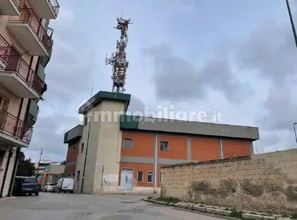 Palazzo - Edificio in vendita a Gravina in Puglia