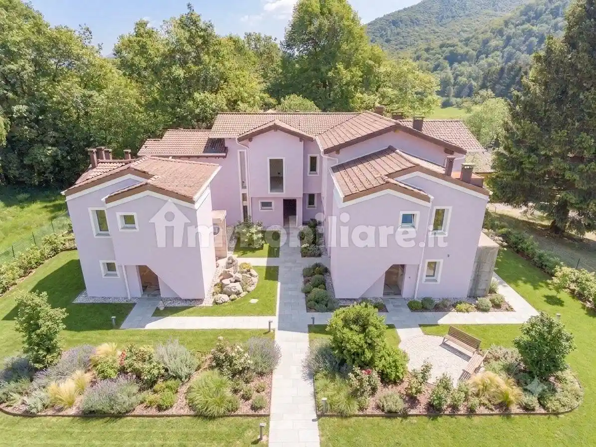 Villetta a schiera in vendita a Alta Valle Intelvi