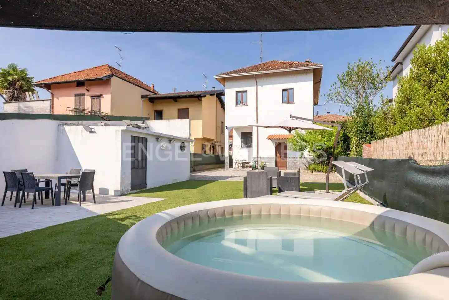 Villa in vendita a Arona