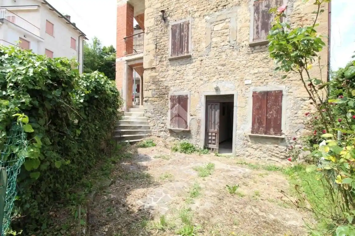 Appartamento in vendita a Carpineti