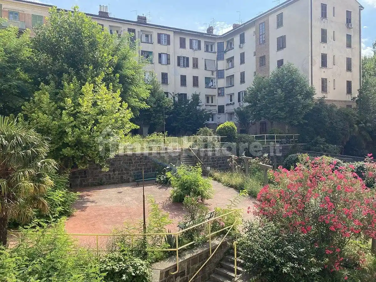 Appartamento in vendita a Trieste