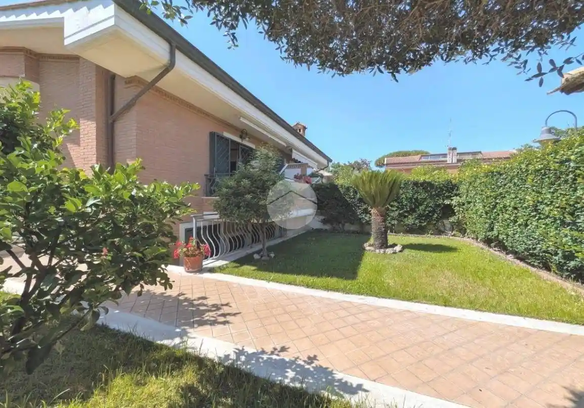 Villetta a schiera in vendita a Ciampino