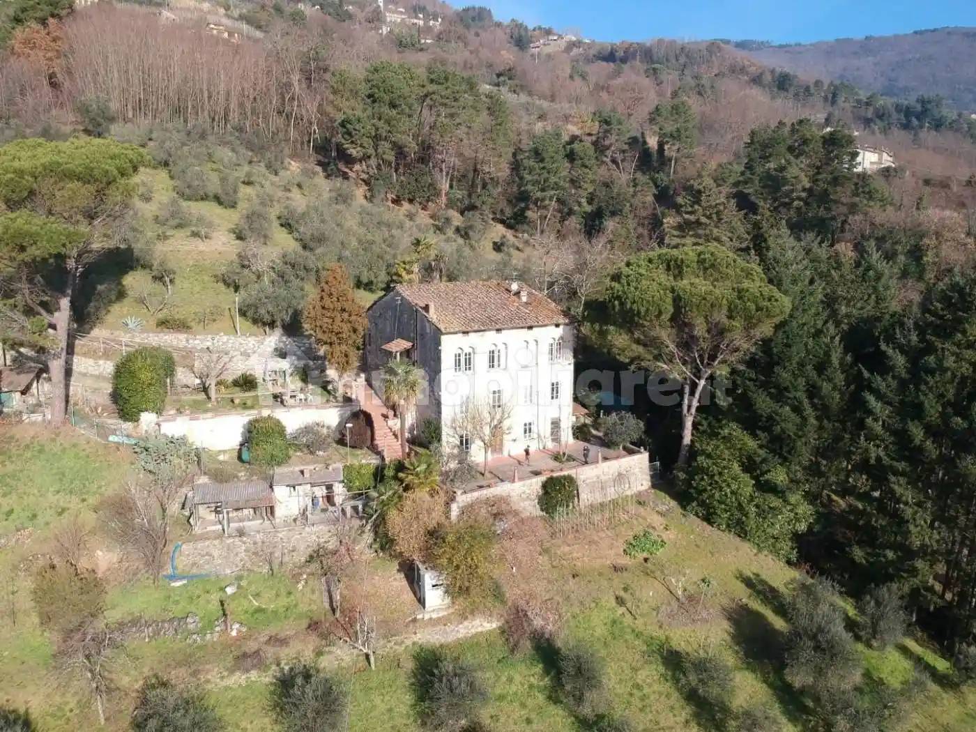 Rustico - Casale in vendita a Lucca
