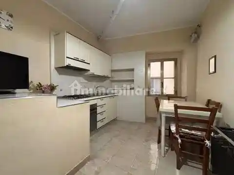 Palazzo - Edificio in vendita a Isernia