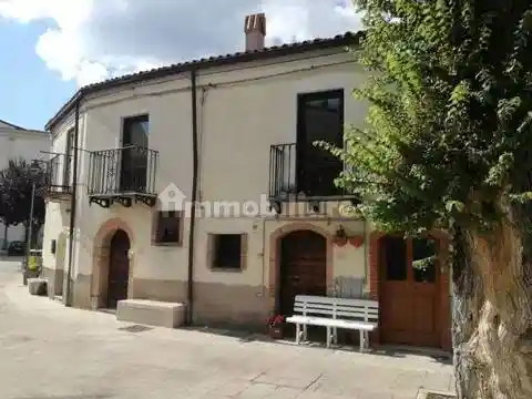Appartamento in vendita a Pettoranello del Molise