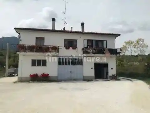 Appartamento in vendita a Pescolanciano