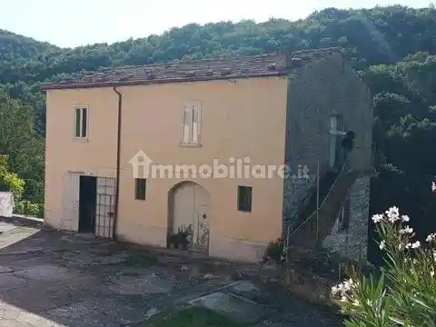 Rustico - Casale in vendita a Pettoranello del Molise