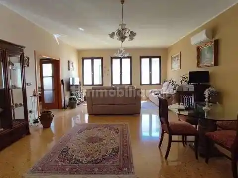 Villa in vendita a Isernia