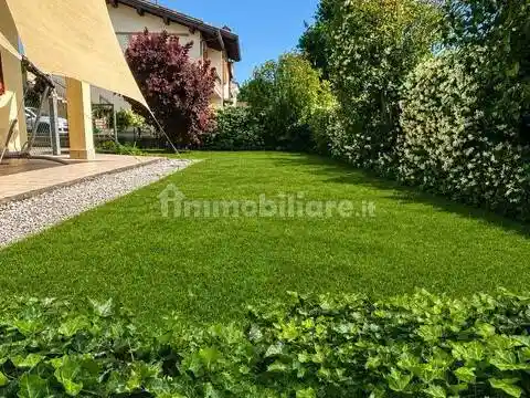 Villa in vendita a Russi