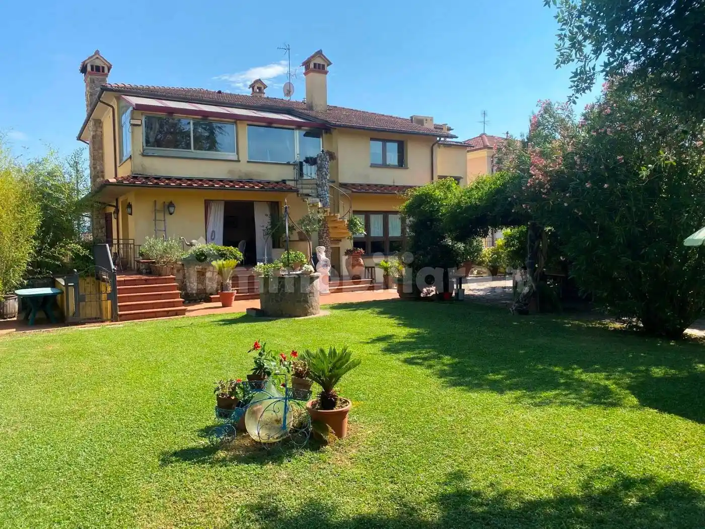 Villa in vendita a Pistoia